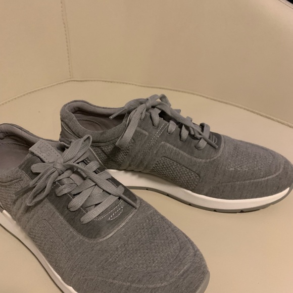 New UGG woman’s Adeline Jersey Knit Sneakers size 10 - Picture 8 of 16